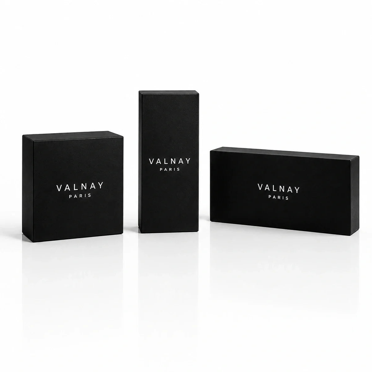 Tous les rituels Valnay Paris réunis dans une collection de soins visage premium au design minimaliste noir et élégant