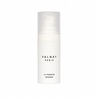 Le Premier Regard crème lissante contour des yeux de Valnay présentée sur fond blanc