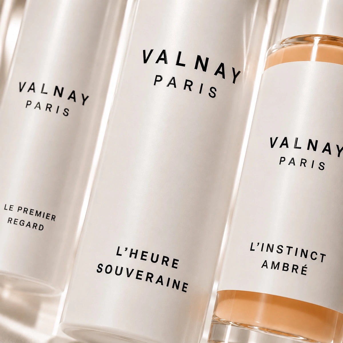 Gros plan des trois soins du Protocole Inaltérable de Valnay Paris avec Le Premier Regard, L'Heure Souveraine et L'Instinct Ambré